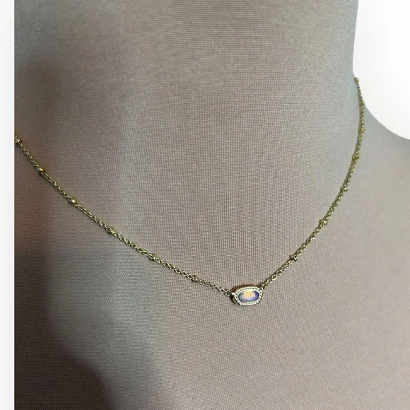 **NIB** Kendra Scott Mini Elisa Necklace - Gold/Pink Opalite - Picture 2 of 9